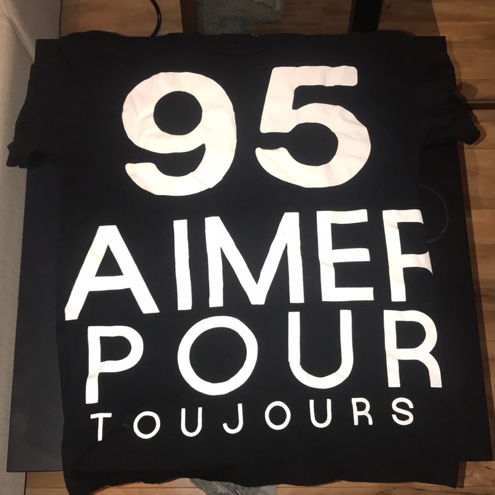 Black T-shirt